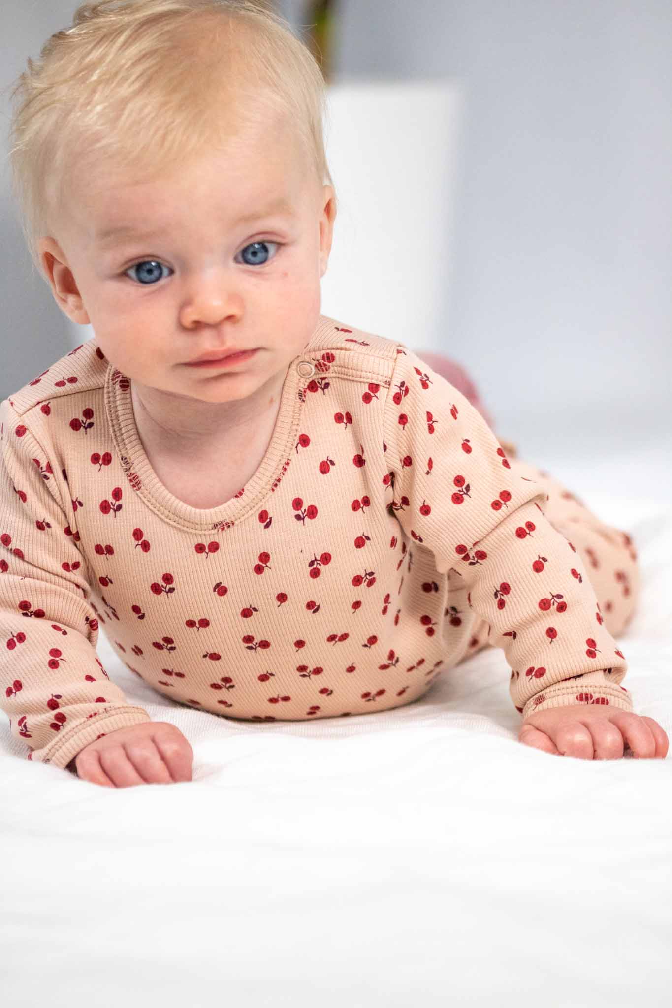 Newborn Rompers: The Ultimate Blend of Cute & Comfort!