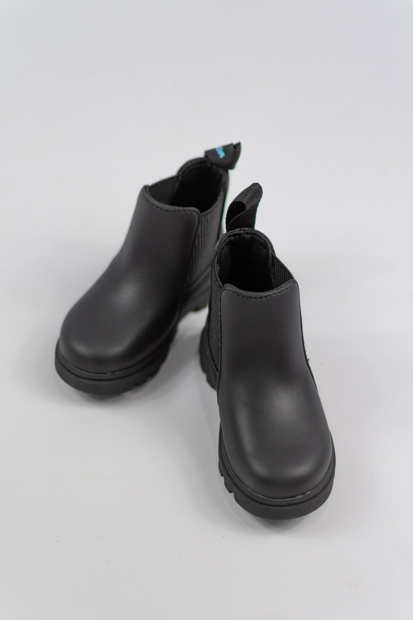 Black chelsea outlet boots toddler